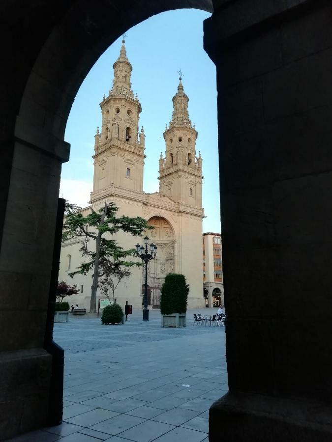 Apartamento Turistico Santiago Logrono Exterior photo